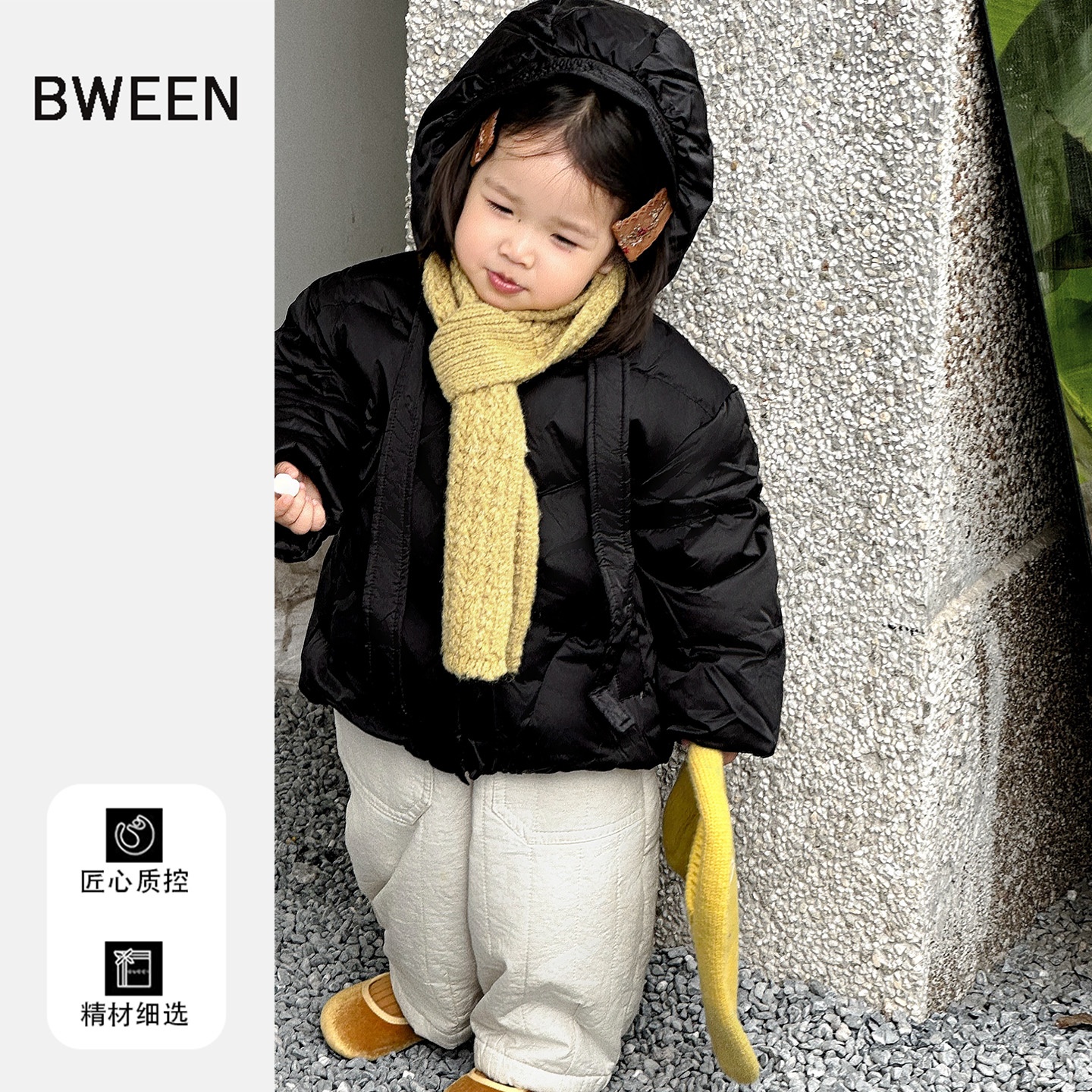黑色酷酷的冬季女童羽绒服
