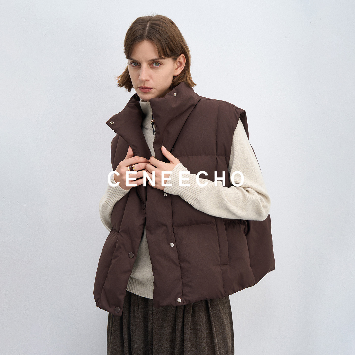 CENEECHO【董生活同款】标准90白鸭绒立领羽绒服马甲女无袖外套