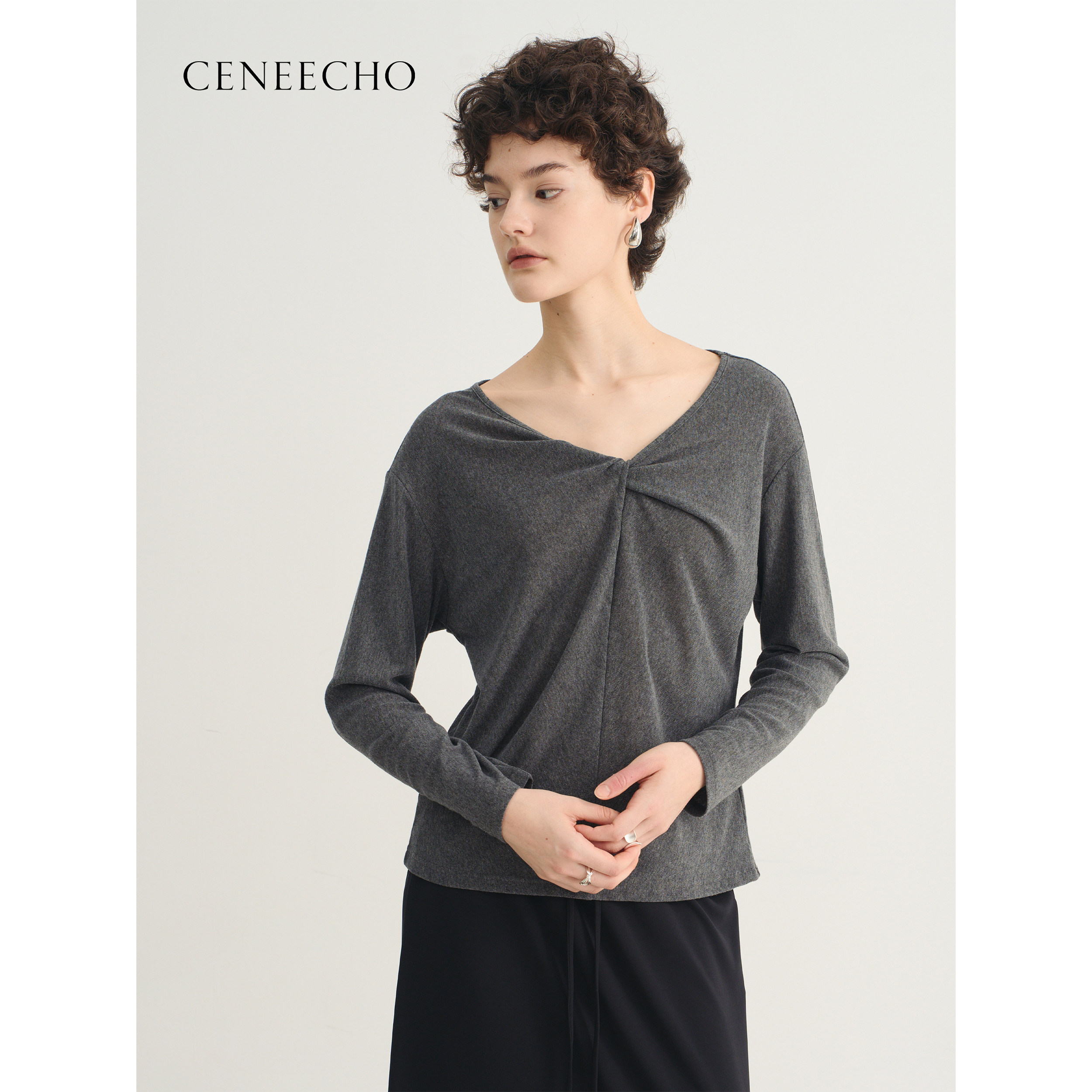 CENEECHO轻柔棉感设计感扭结V领长袖针织衫女修身显瘦气质上衣