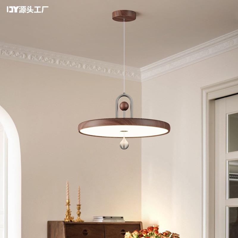 餐厅吊灯法式中古风飞碟吧台吊灯现代简约胡桃木纹色护眼饭厅主灯