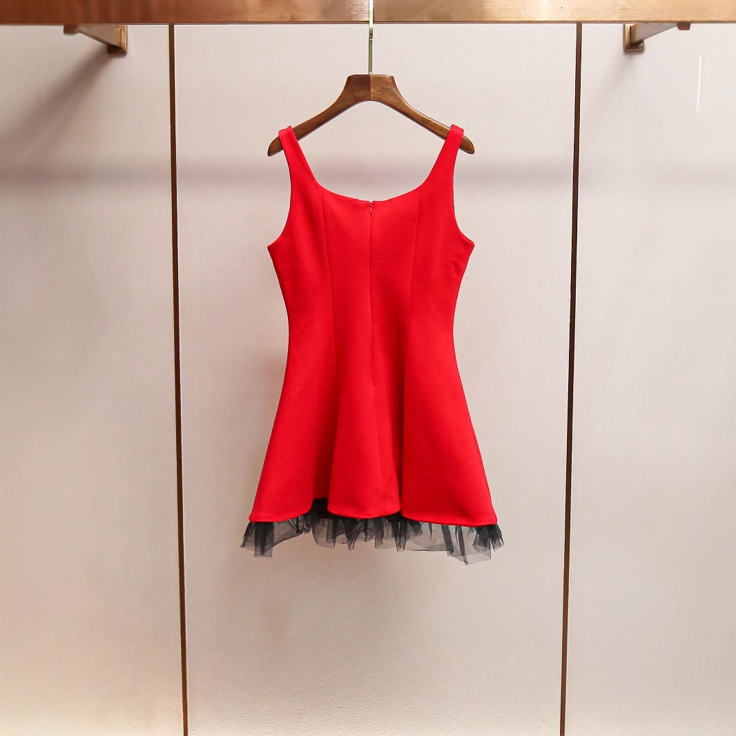 衣莉卓雅春夏新款洋气时髦法式甜美气质拼接网纱收腰吊带连衣裙