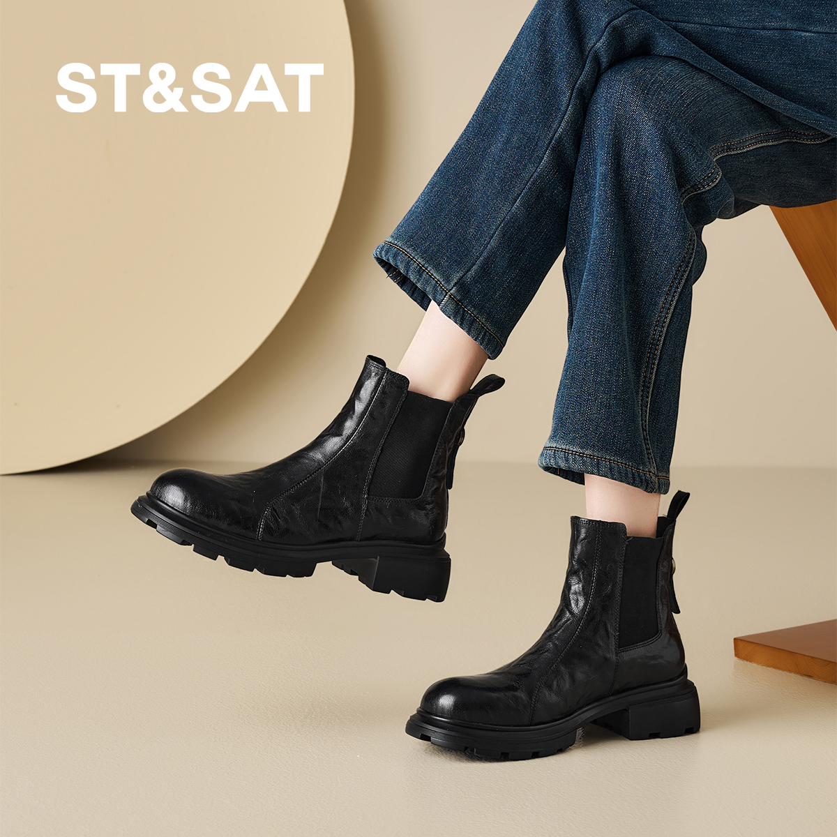 星期六英伦风马丁靴女2025新款冬季加绒厚底增高短靴保暖时装靴