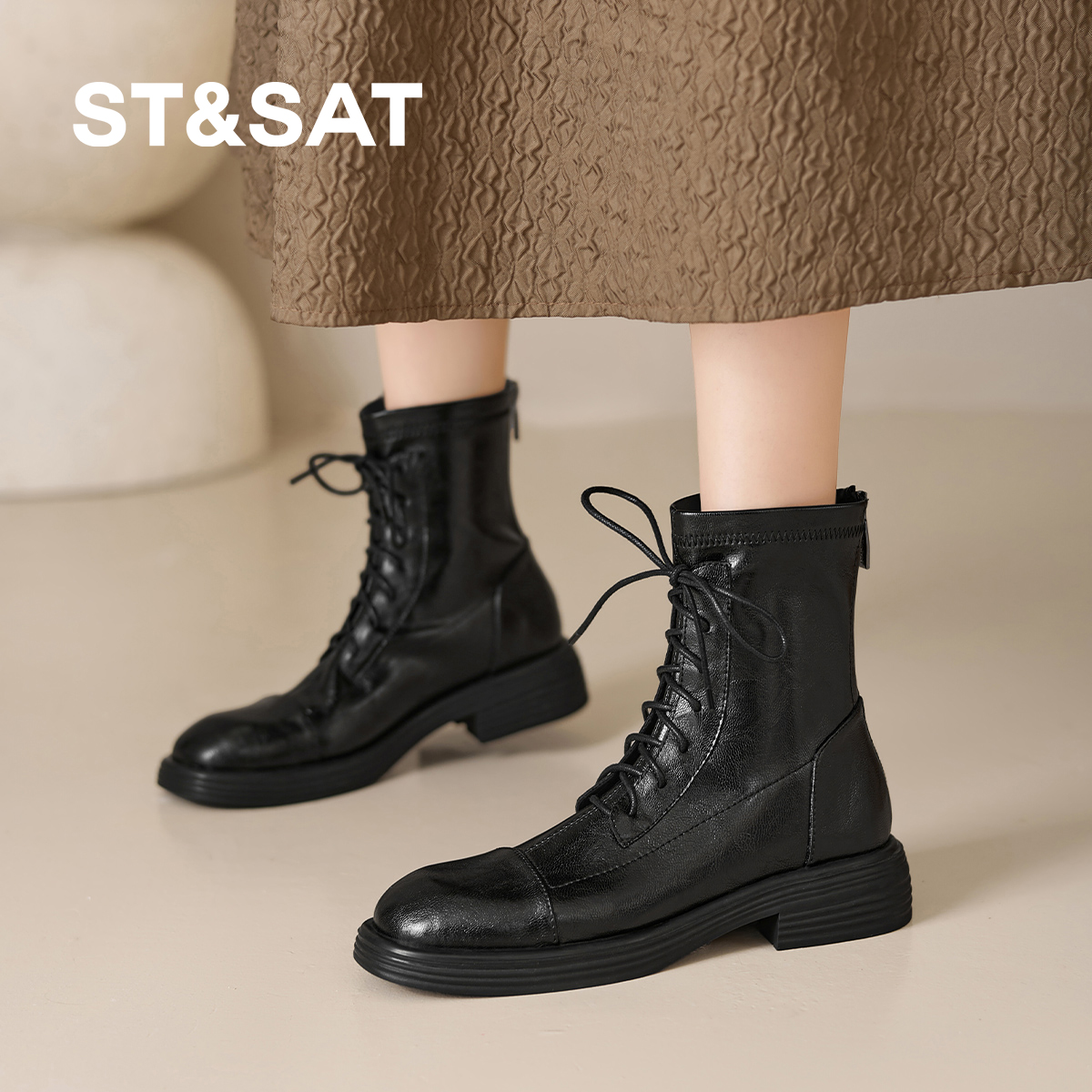 星期六2025新款英伦风马丁靴女秋冬百搭厚底显瘦短靴中筒通勤靴子