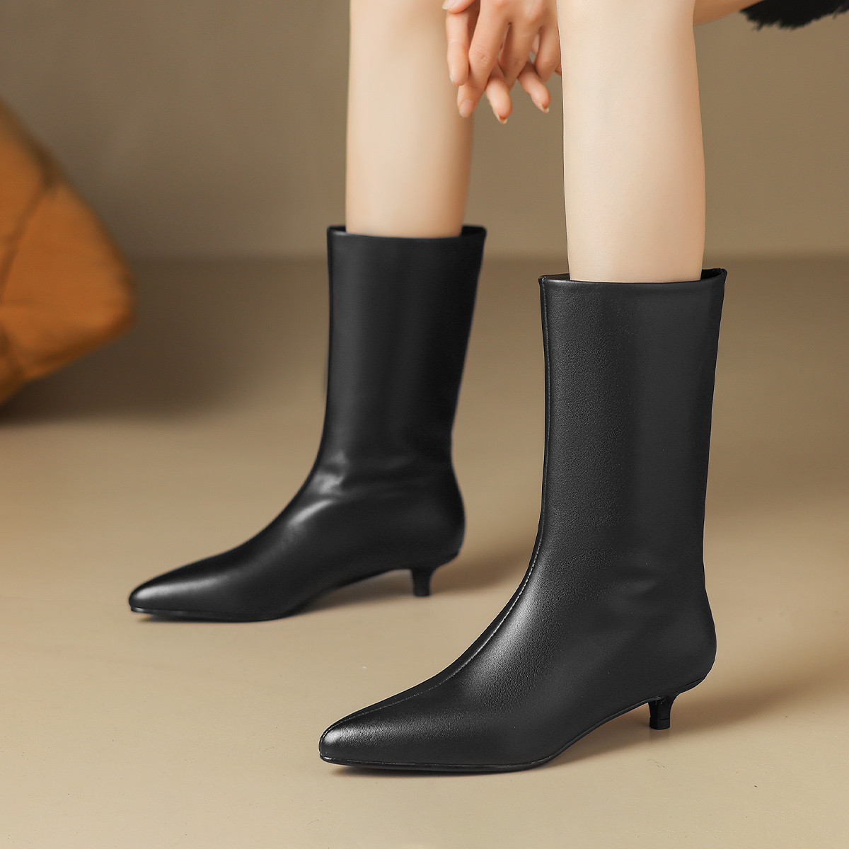 【舒适牛皮】星期六欧美风时装鞋25秋冬细跟尖头气质长筒靴女