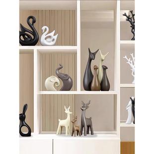 德国家居客厅电视酒柜工艺装 纳维亚鹿 饰无障碍豪华现代简单斯堪