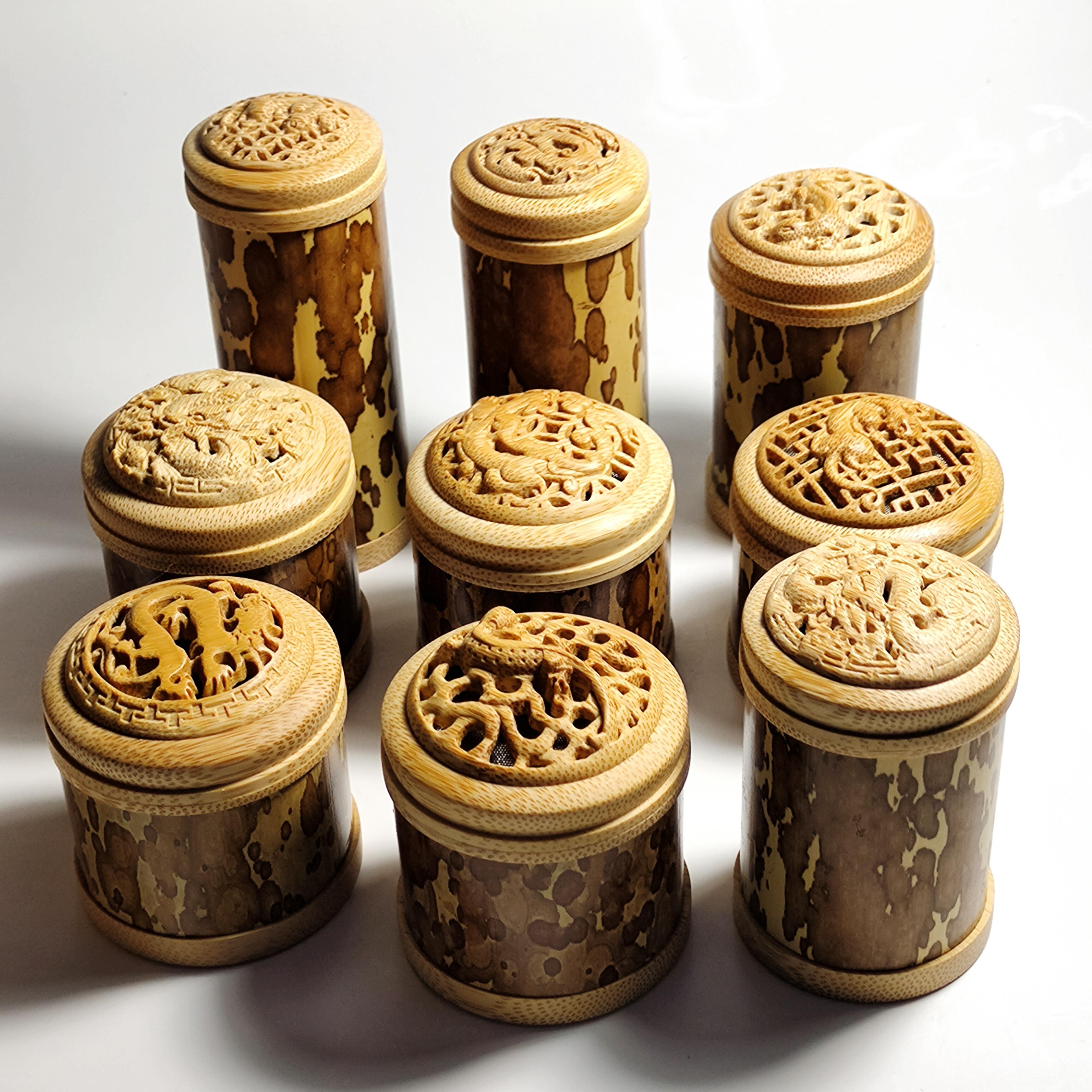 天然梅妃竹雕刻把玩件虫具鸣虫盒蛐蛐罐螽斯罐蛉子盒文玩手把件