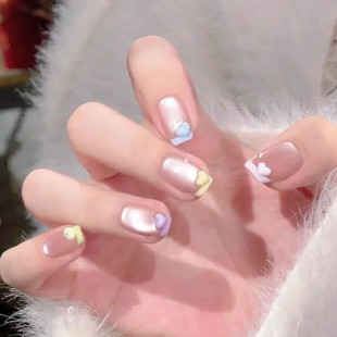 【日有所思】卡通爱心美甲短款可爱显白手工穿戴甲2025新款高级感