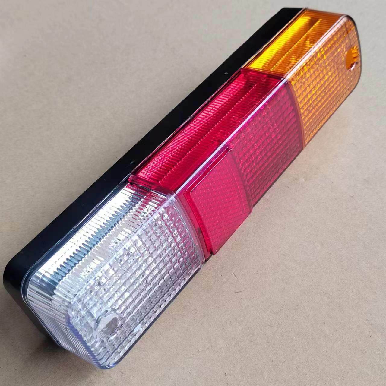 合力叉车LED后尾灯合力K2叉车倒车灯三色电子尾灯12v24伏防水超亮