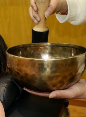 正宗尼泊尔纯手工铜钵音疗颂钵素钵瑜伽钵采耳7音调家居摆件装饰
