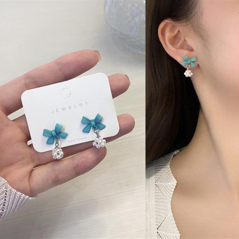 极速甜美蓝色蝴蝶结耳钉~ins小众百搭复古珍珠小巧V耳环少女耳饰