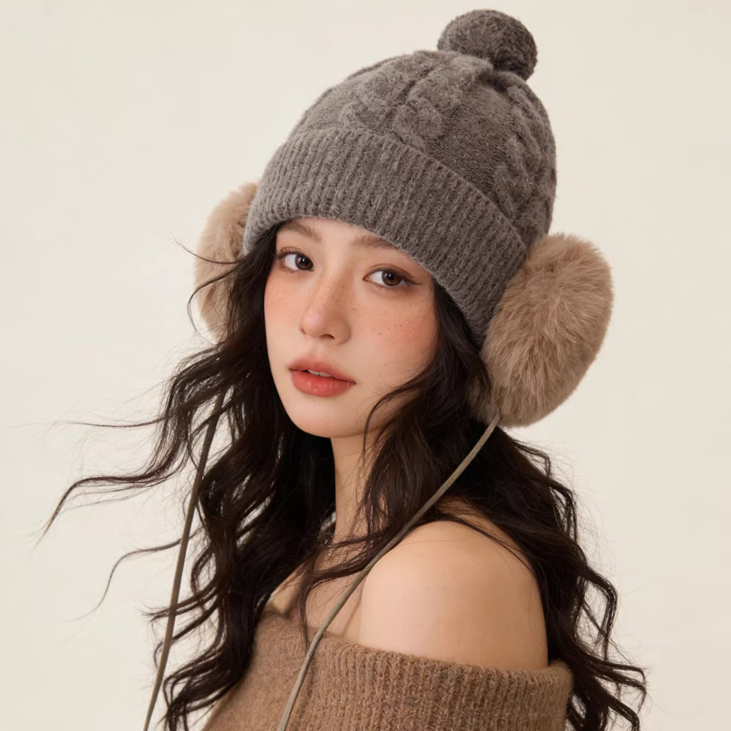 LVURT 法国[设计联名款]高品质纯色羊绒针织帽百搭麻花护耳毛线帽