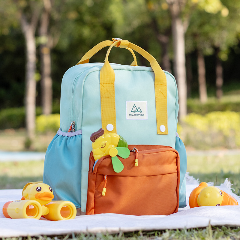 儿童户外超轻旅行小书包轻量防泼