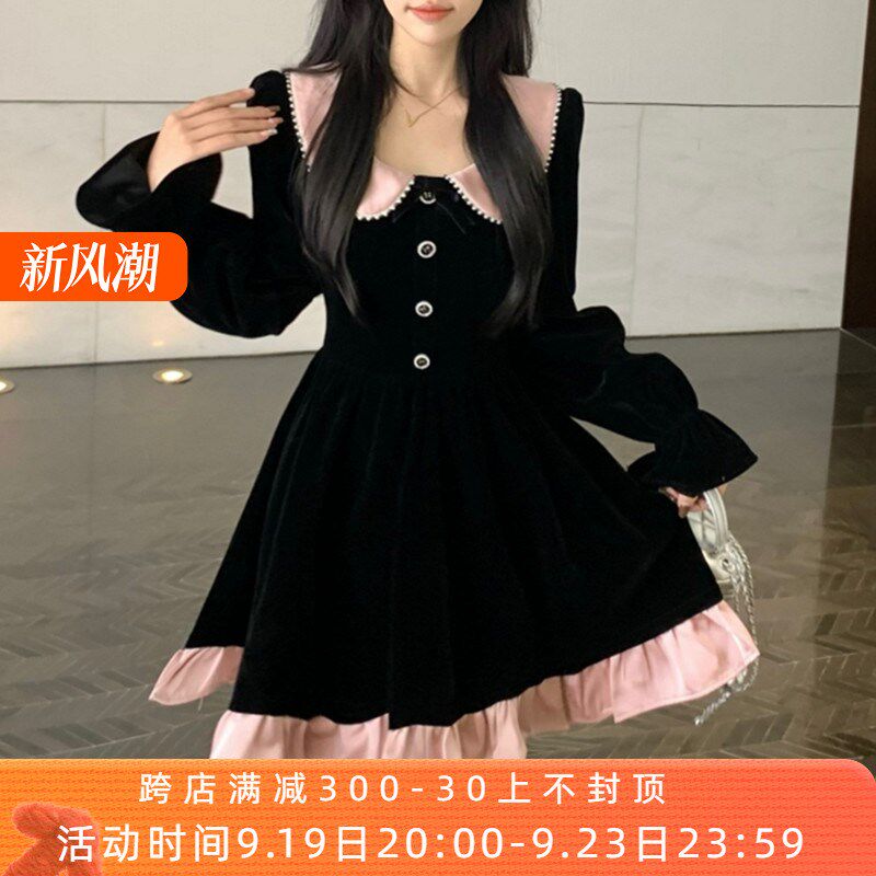 速发法式质古丝绒连衣裙秋冬大码减龄撞复荷叶边气色小黑裙