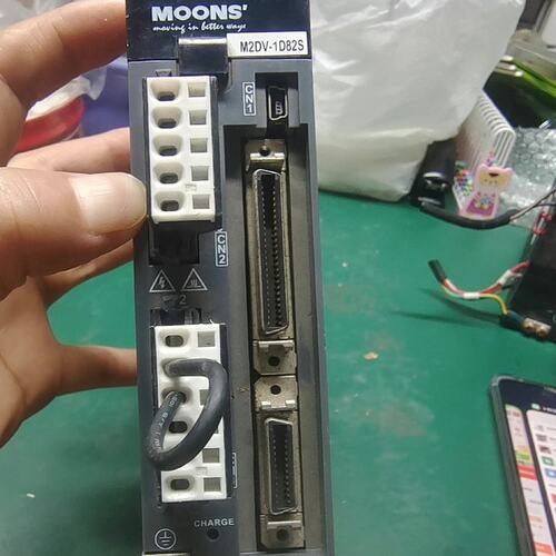 议价伺服驱动器M2DV-1D82SM2DV-1D82M2DV-1D83