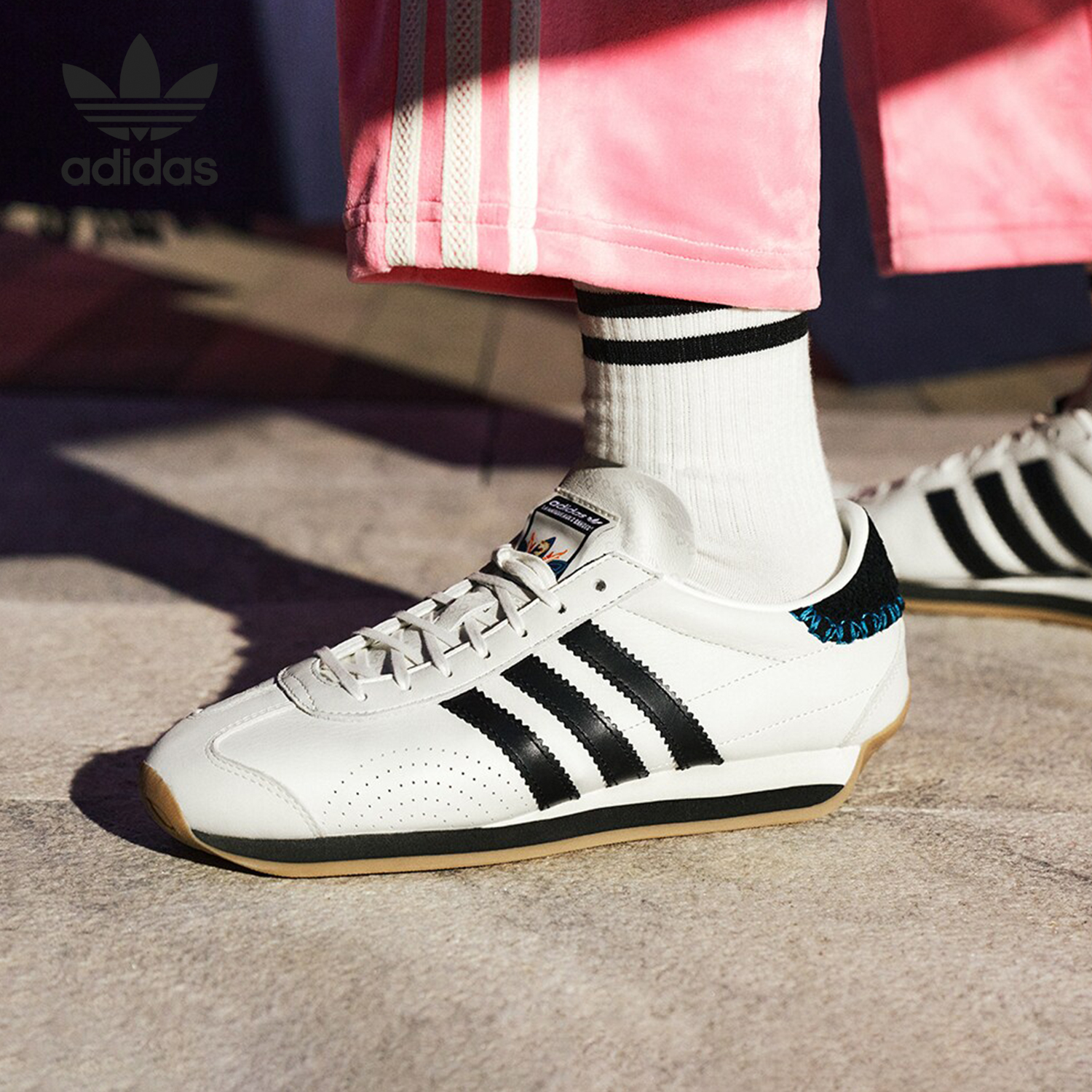 Adidas/阿迪达斯官方正品三叶草男女耐磨低帮休闲运动鞋ID1142