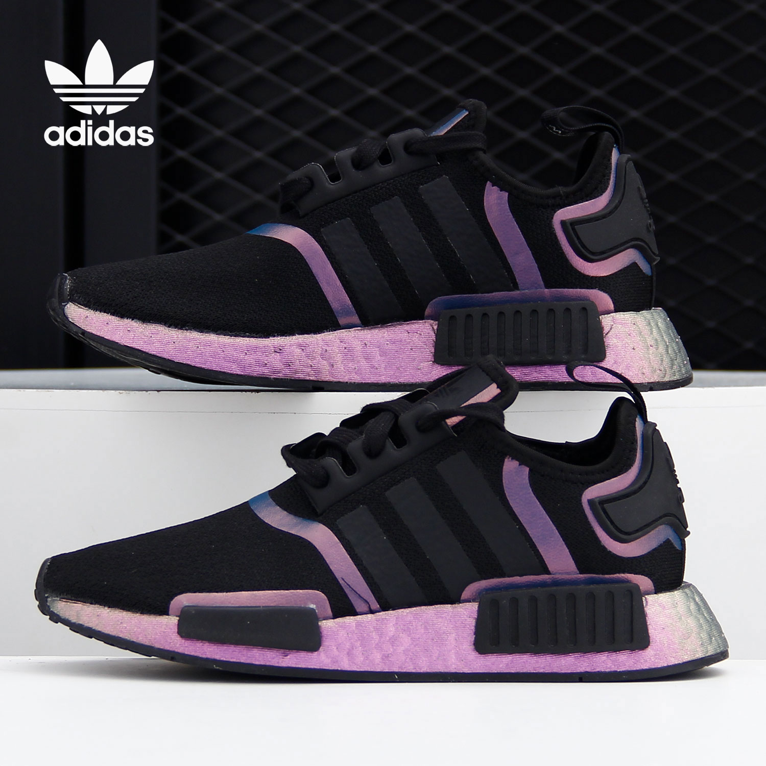 Adidas/阿迪达斯正品三叶草NMD_R1 男女Boost经典运动鞋 FV8732