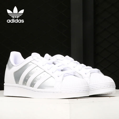 Adidas/阿迪达斯低帮休闲板鞋