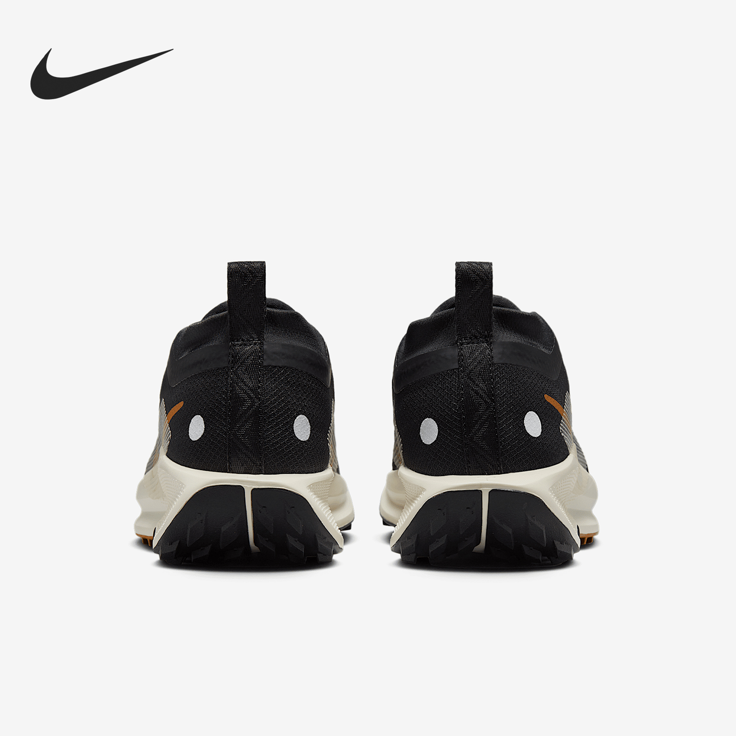 Nike/耐克官方正品新款女士户外防水时尚训练跑步鞋FQ0912-005