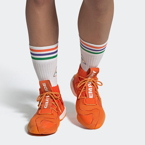 Adidas/阿迪达斯正品三叶草PHARRELL WILLIAMS男子休闲鞋 EG7728