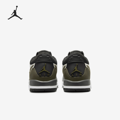 耐克大童气垫耐磨运动篮球鞋