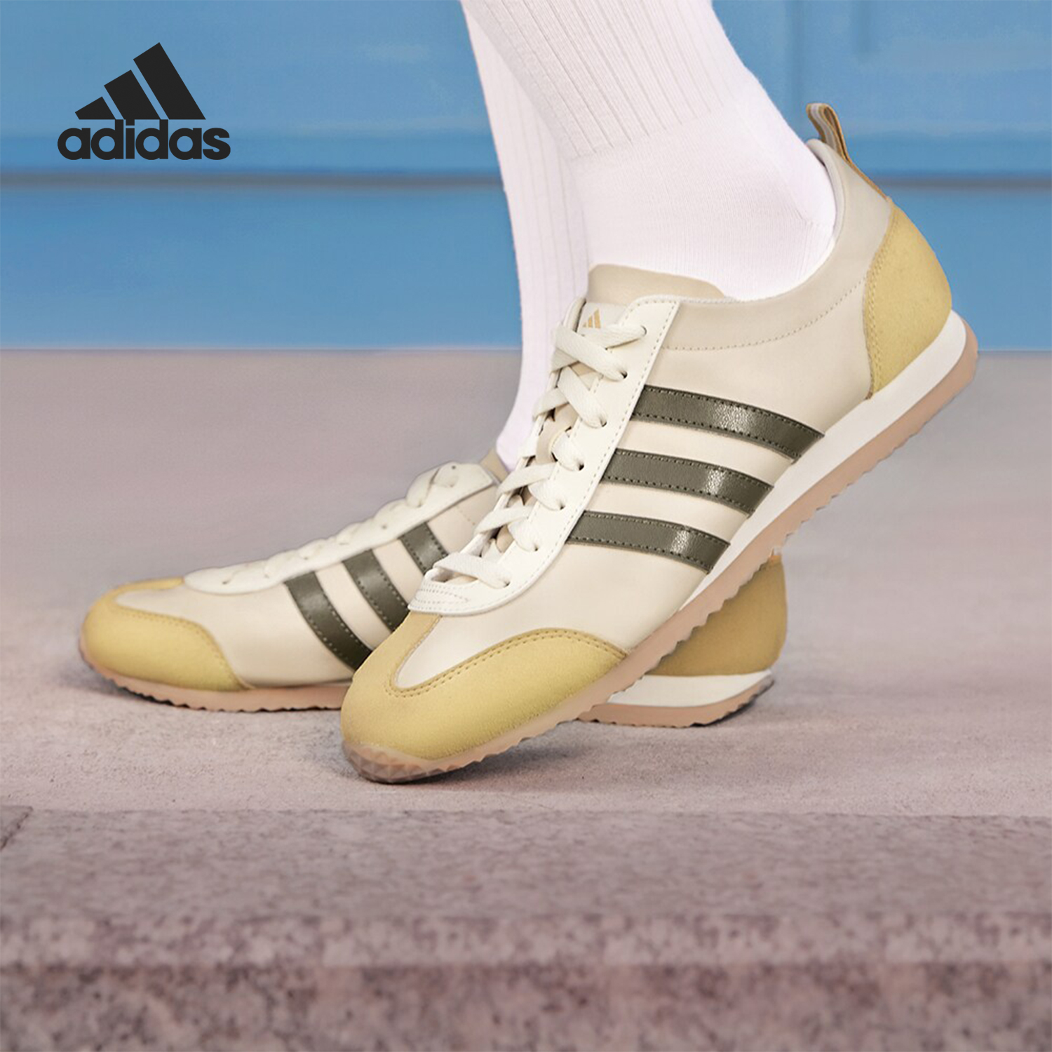 Adidas/阿迪达斯官方正品VS JOG 2.0男女款清新经典休闲鞋JI2437