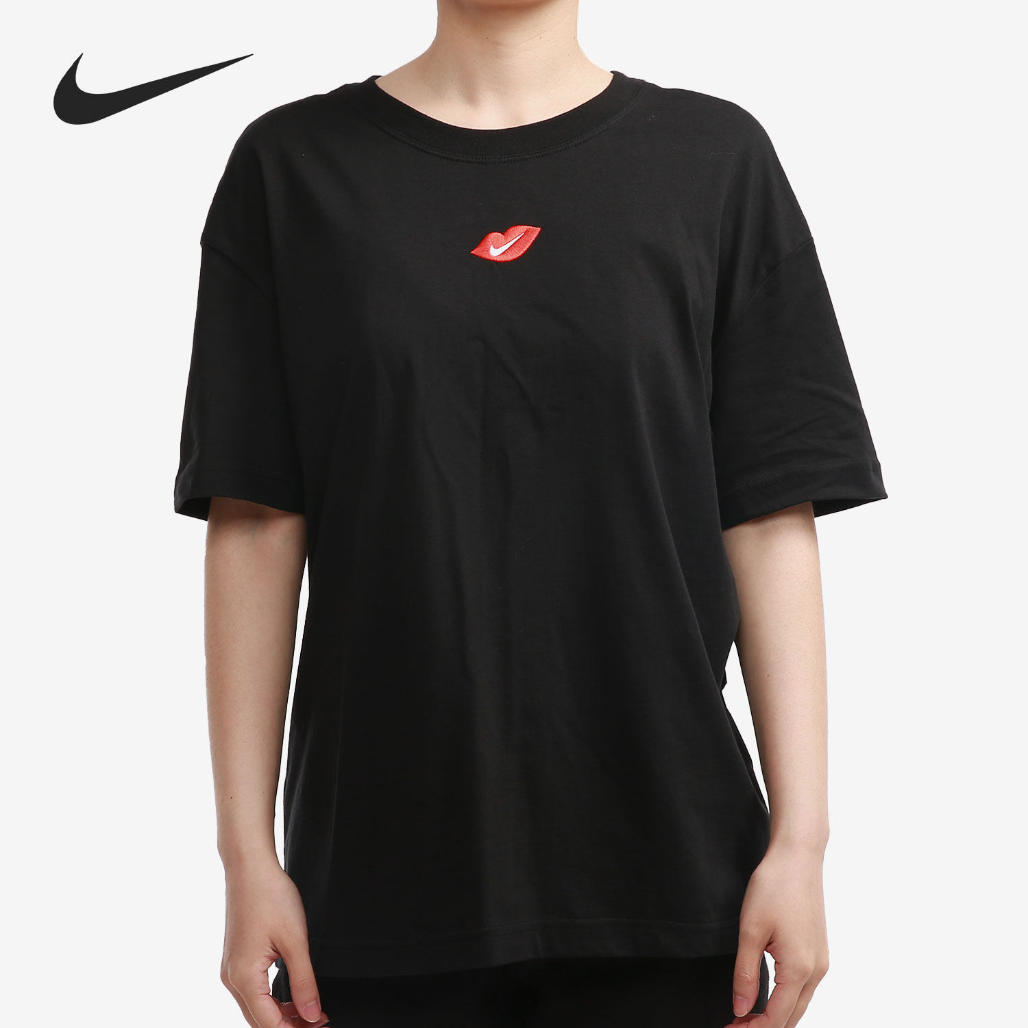 Nike/耐克正品新款女子圆领 红唇 短袖透气运动T恤 DB9819-010