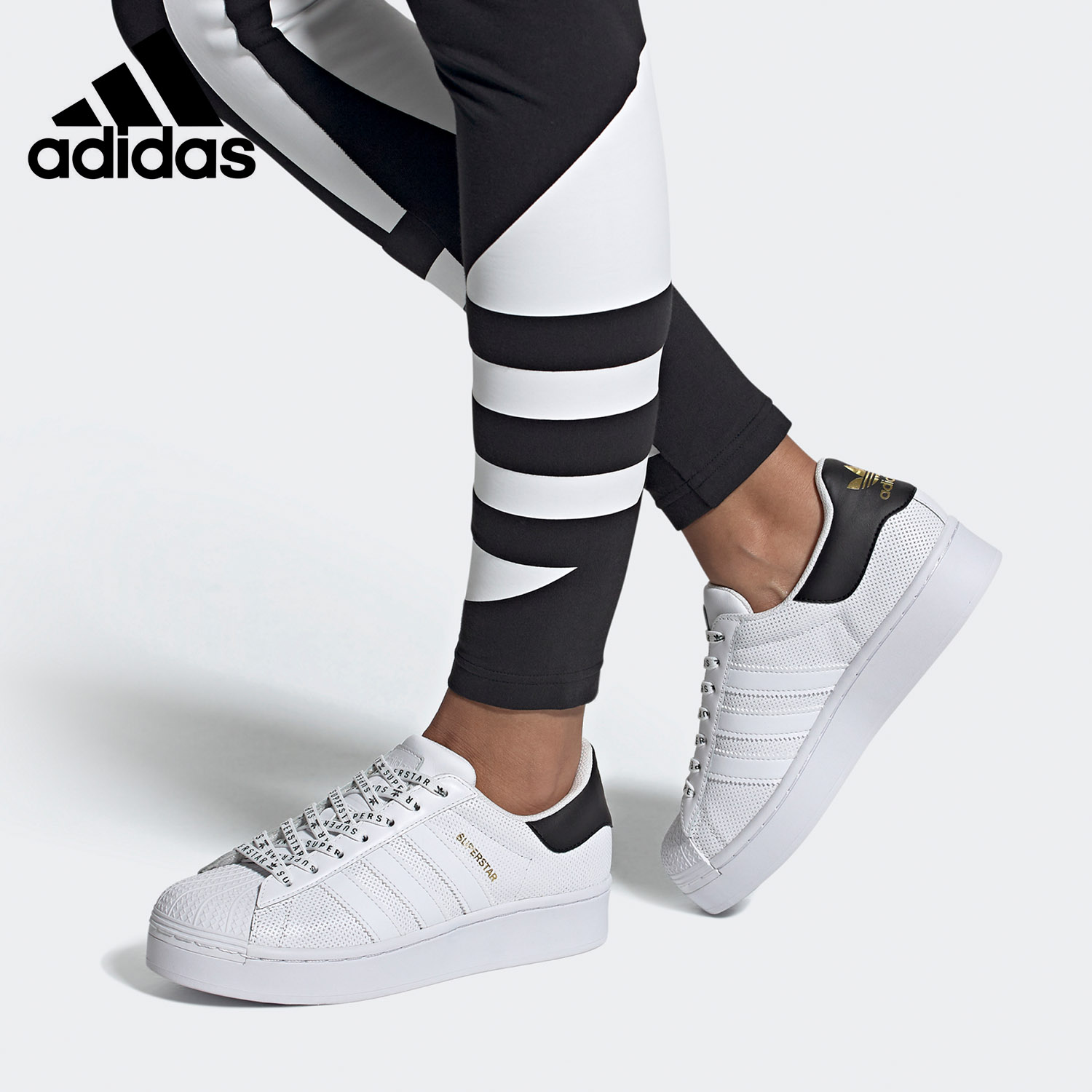 阿迪达斯正品女子休闲鞋