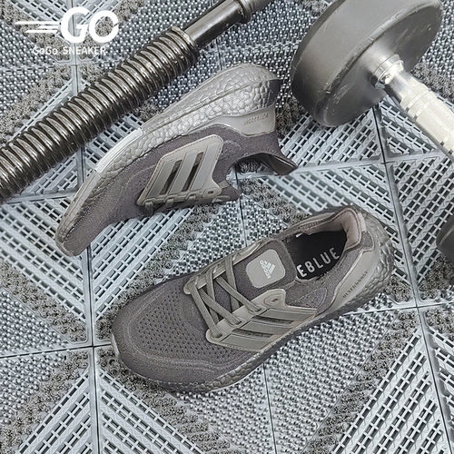 Adidas/阿迪达斯正品女子跑步鞋