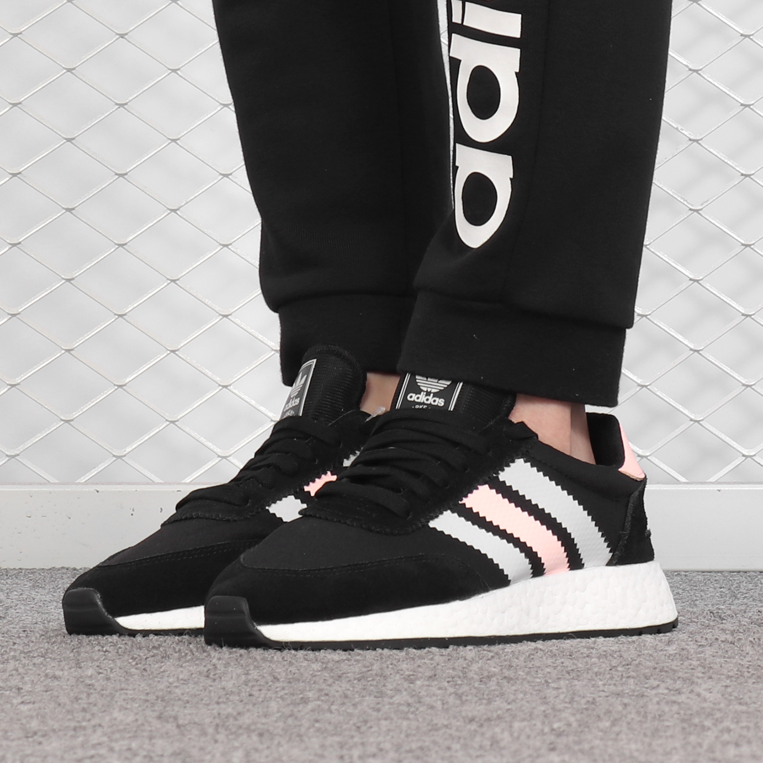 Adidas/阿迪达斯女子休闲鞋