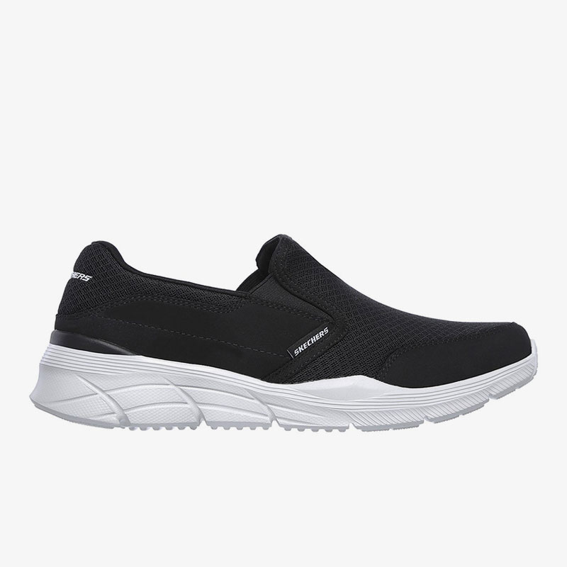 2021年夏季运动休闲鞋Skechers