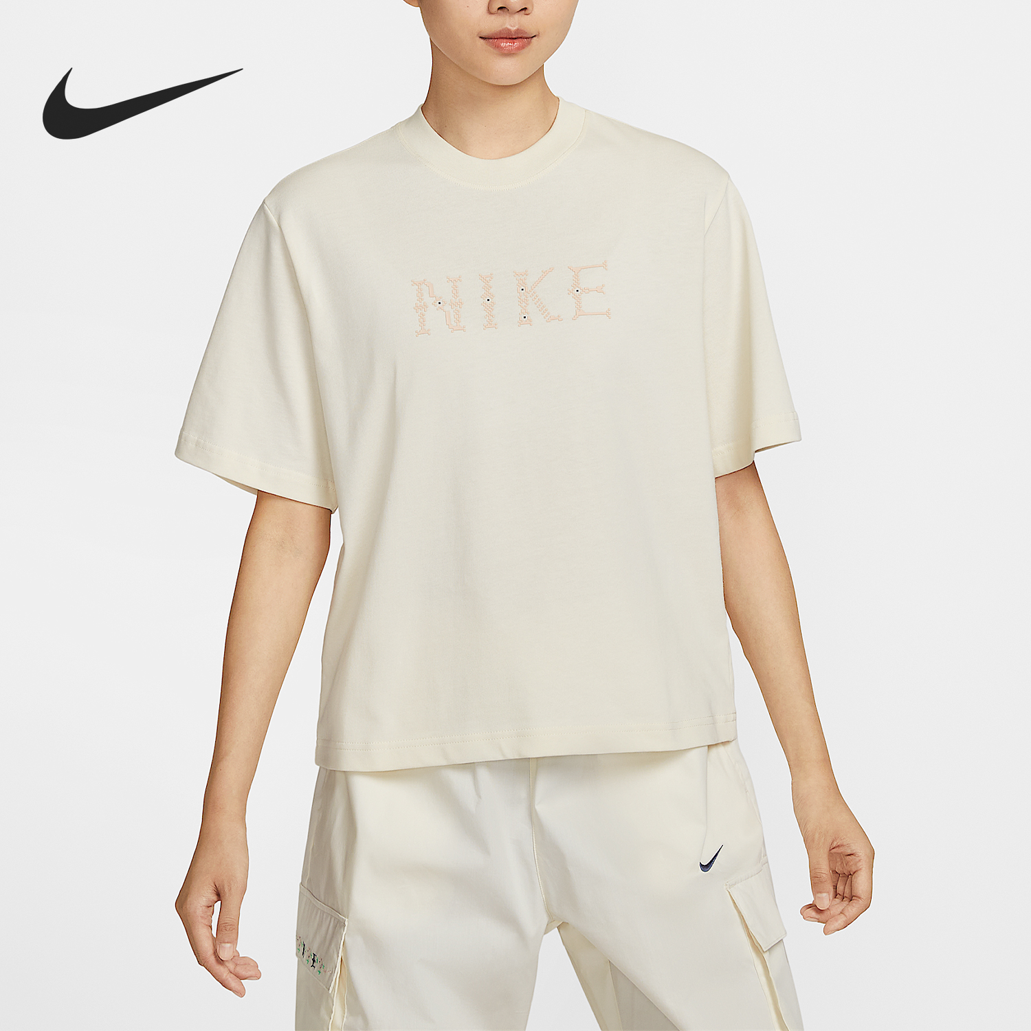 Nike/耐克官方正品Sportswear女士简约柔软宽松短袖T恤II0446-047