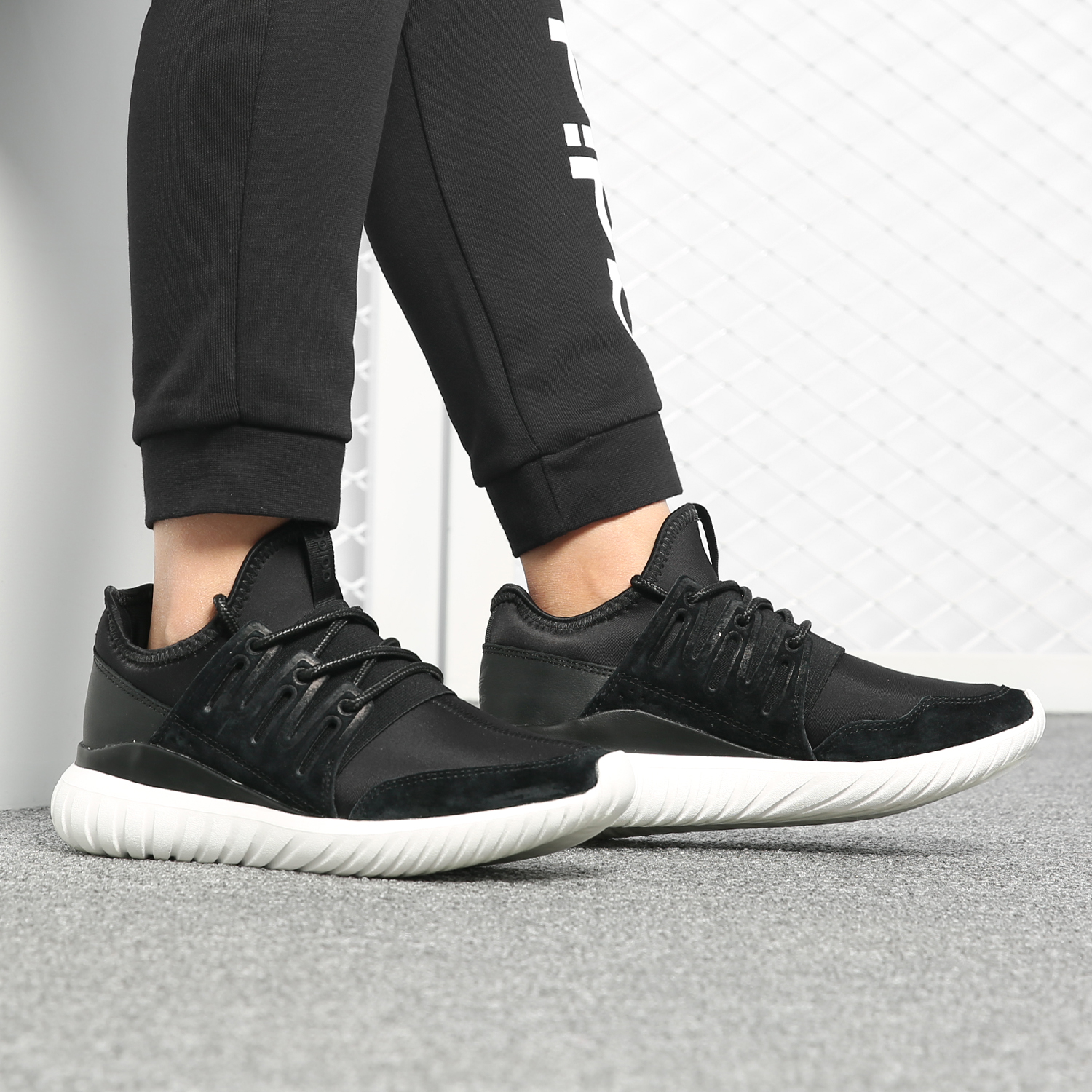 Adidas/阿迪达斯正品当季新款 TUBULAR RADIAL 男女休闲鞋AQ6723