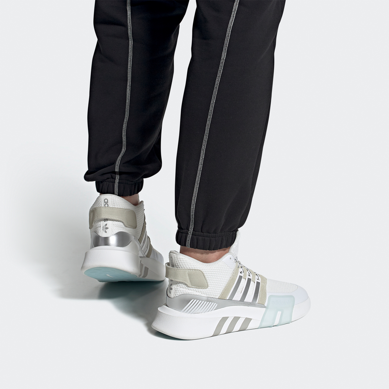 adidaseqt男女经典运动鞋