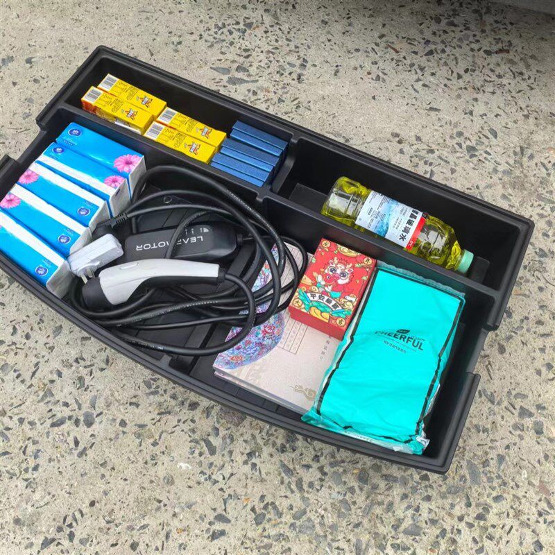 专用21-25款零跑T03后备箱储物盒箱带盖板通道收纳置物盒改装配件