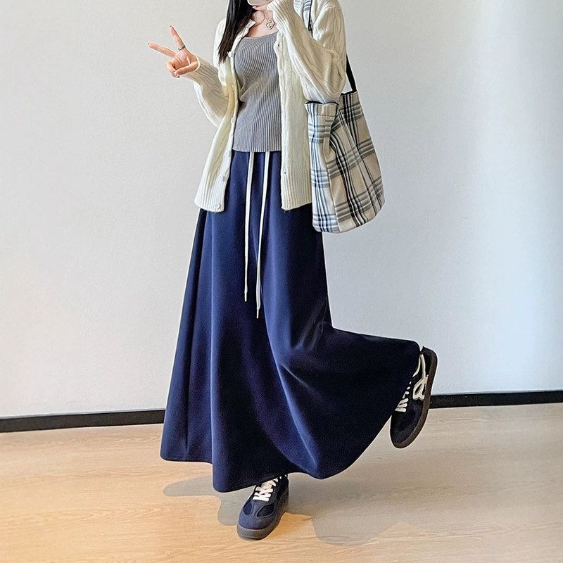藏青色运动半身裙女秋季2026新款慵懒风高腰中长款休闲直筒a字裙