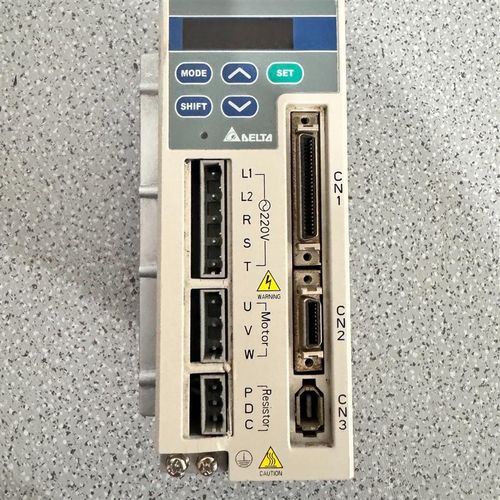 ASD-A0421LA   台达伺服驱动器400W  拆