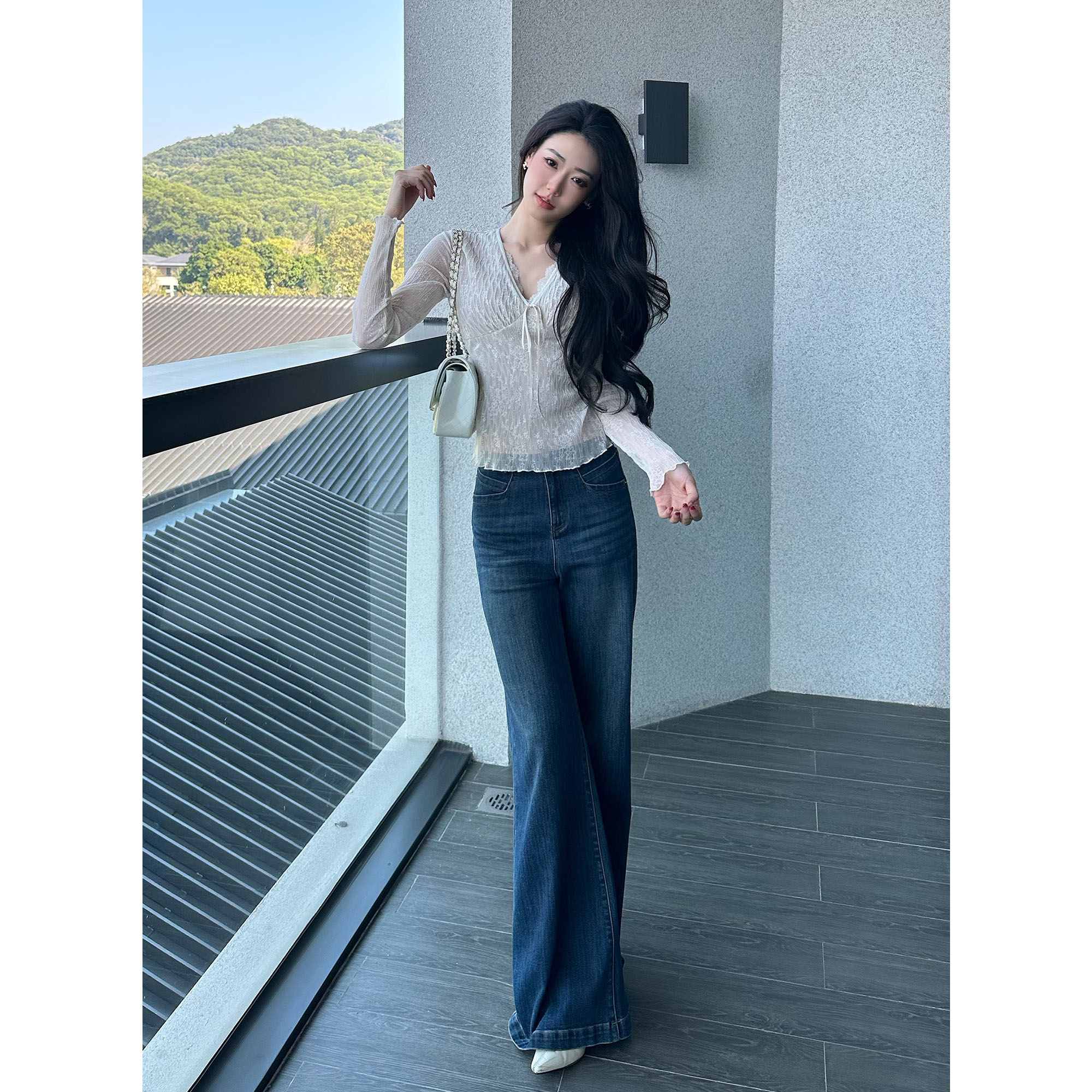 JIJINQI秋冬长袖蕾丝V领飘带上衣百搭修身时尚气质上衣打底单穿女