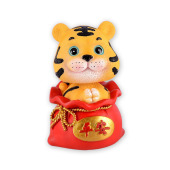 极速厂家喜庆钱袋树脂工艺装 饰摆件情侣卡通动物生肖W老虎汽车摆