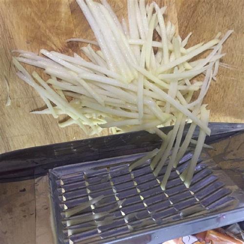刨土豆丝黄瓜工具加厚粗丝细丝304不锈钢刨丝器选择不锈钢刨丝器