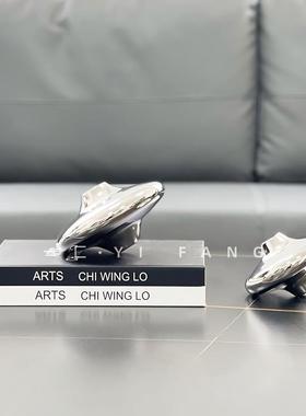 一匚样板房轻奢银色玻璃创意飞碟摆件样品屋展示中心儿童房酒店电