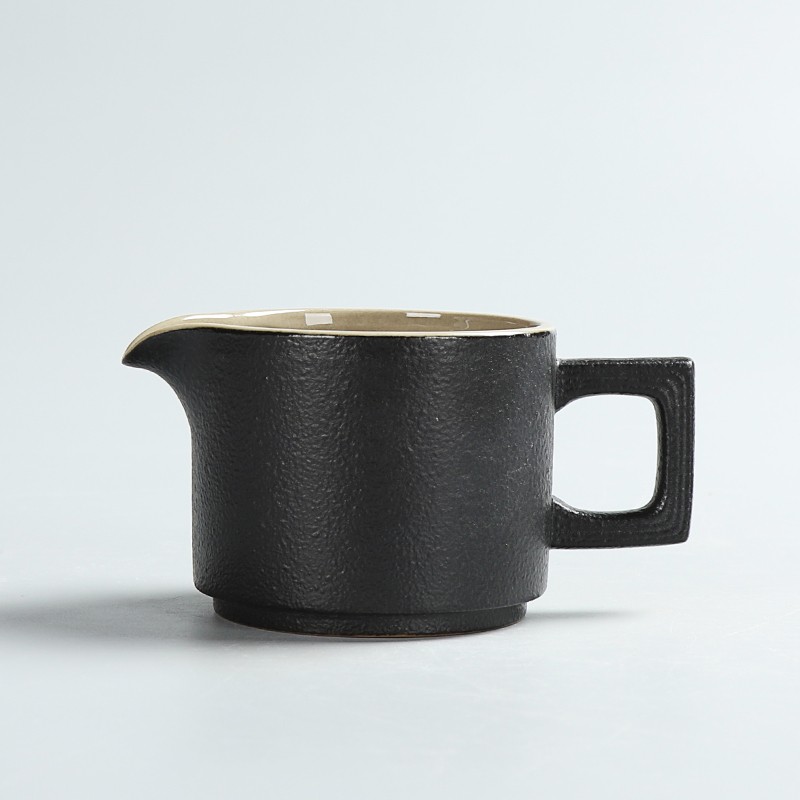 速发晨翔禅风黑石头釉公道杯 黑陶分茶器 日式功夫茶具粗陶分茶