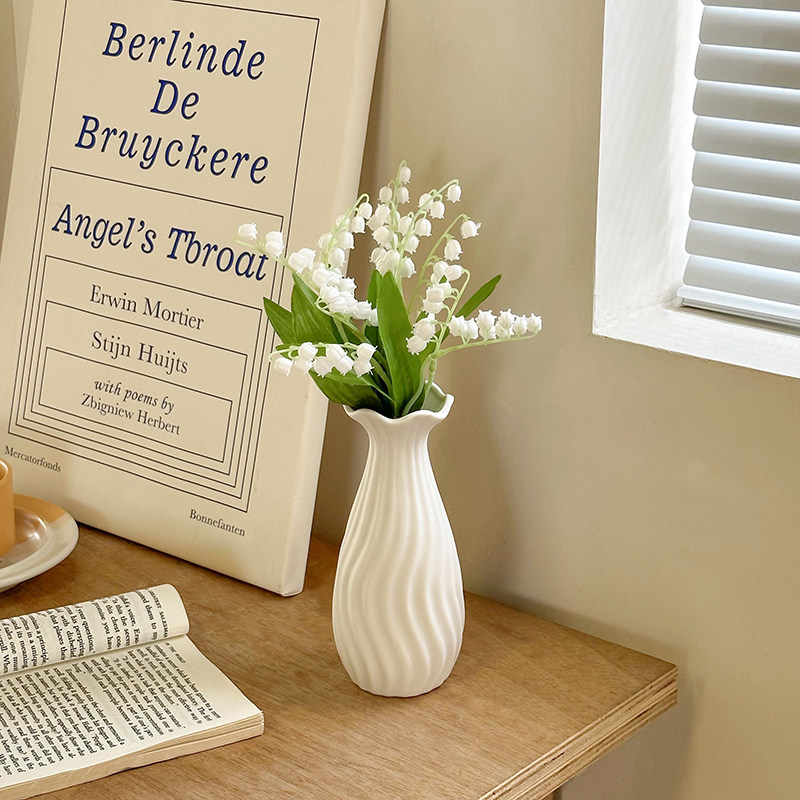 速发风铃兰花简品白色陶瓷插花小花瓶客摆家居装饰约厅件桌面