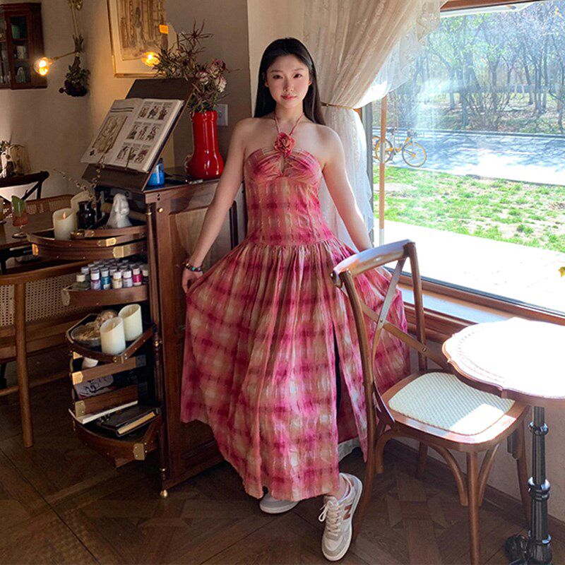 现货速发三亚旅游红色格纹挂脖抹胸连衣裙长款立体花朵裙子海边度