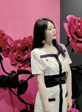 极速情人节枚红大型玫瑰花网红打卡布置拍照M道具店铺活动美陈商