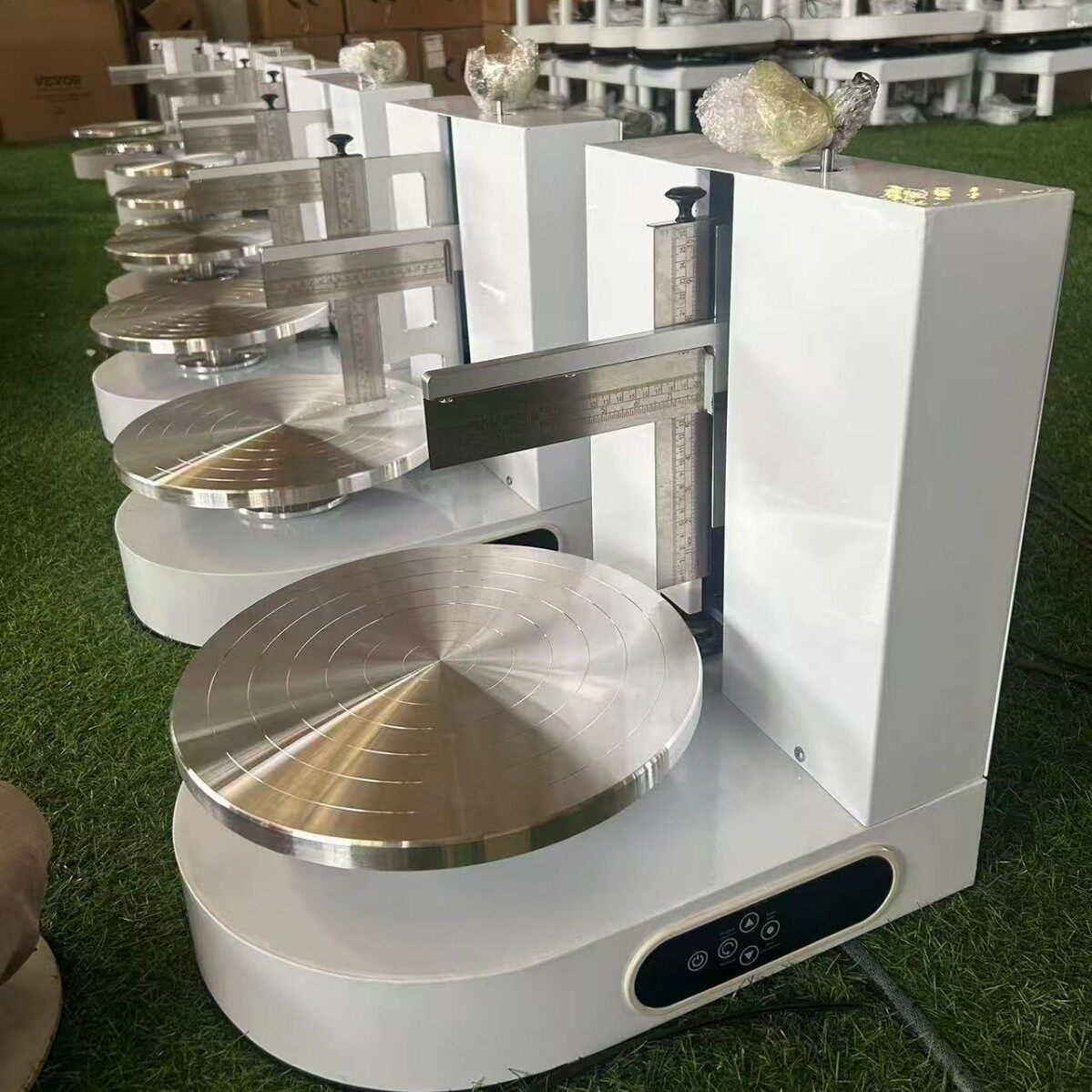 抹坯机蛋糕抹胚机蛋糕奶油神器涂抹设备电动抹胚机抹面机4-12寸