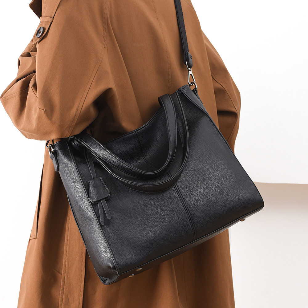 托特包新款时尚简约单肩包大容量软皮托特包高级感通勤女士斜挎包,箱包皮具/热销女包/男包,通用款女包,淘宝优惠券,粉丝福利购,淘宝优惠卷