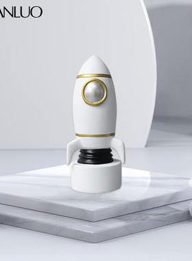 现代简约创意宇宙飞船存钱罐儿童礼物卡通创意储蓄罐树脂装饰摆件