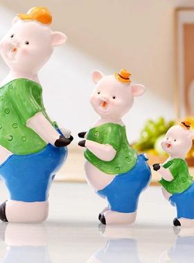 三口之家可爱公仔小猪摆件家居柜子装饰品树脂客厅儿童房间手工艺