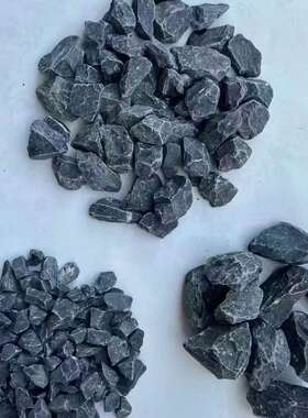 上海直供干净均匀黑色砾石园林景观砾石工程铺路黑色水洗石碎石