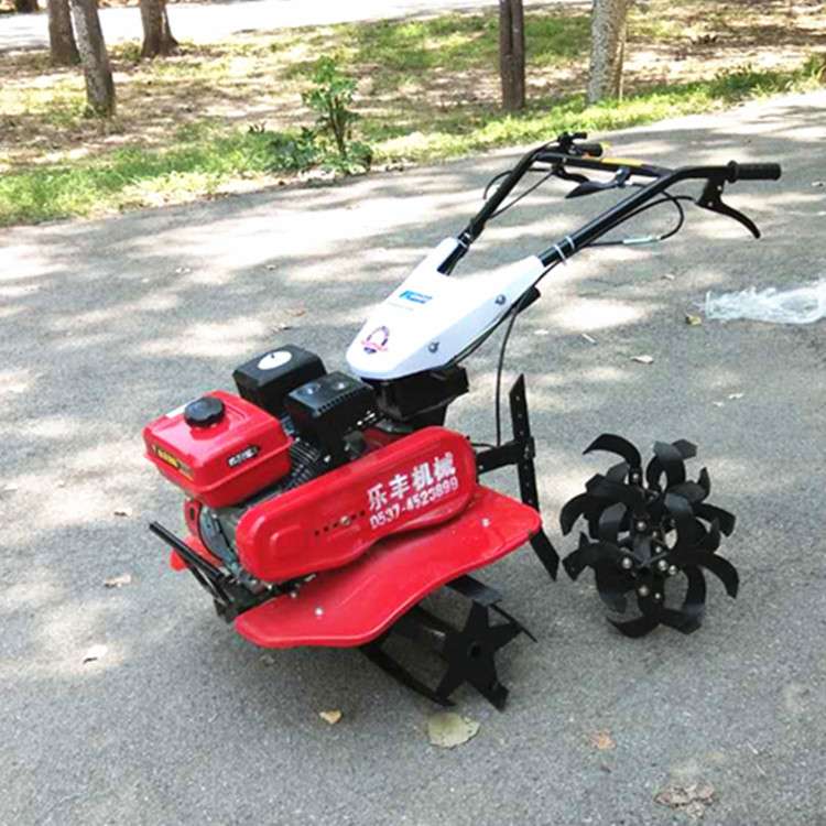 新型四驱自走式旋耕机 多功能微耕机 小型多功能汽油家用耕地机